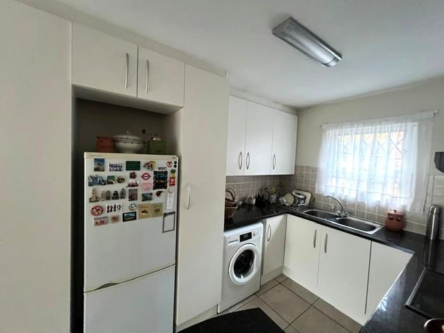 1 Bedroom Property for Sale in Walmer Eastern Cape